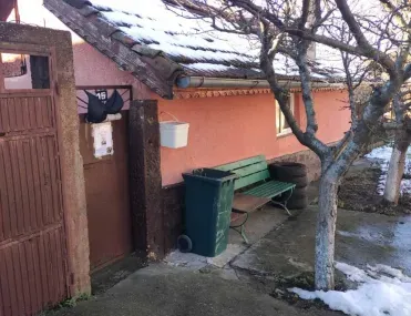 Къща, Две Могили, Северна България - снимка 2 от 13