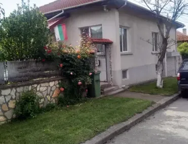 Къща, Ветово, Северна България - снимка 2 от 17