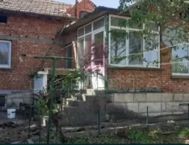 Къща, Две Могили, Северна България