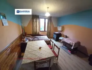 Къща, Бобов Дол, Югозападна България - снимка 9 от 18