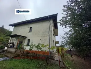 Къща, Бобов Дол, Югозападна България - снимка 4 от 18