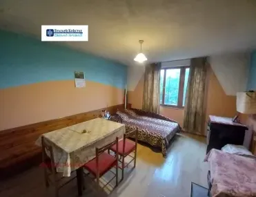 Къща, Бобов Дол, Югозападна България - снимка 6 от 18
