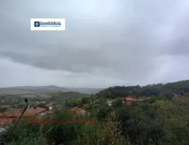 Къща, Бобов Дол, Югозападна България - снимка 17 от 18