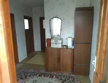 Къща, Нова Загора, Югоизточна България - снимка 4 от 10