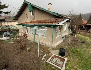 Къща, с. Владая, София