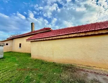 Къща, Генерал Тошево, Североизточна България - снимка 4 от 15