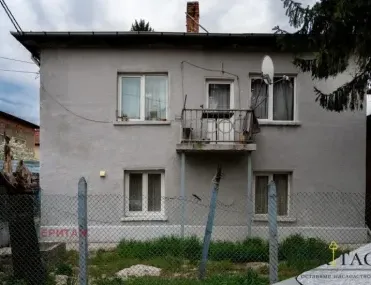 Къща, Левски, София