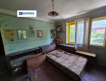 Къща, Кюстендил, Югозападна България - снимка 4 от 17