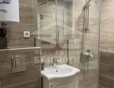 Апартамент, Тракия, Варна - снимка 9 от 10