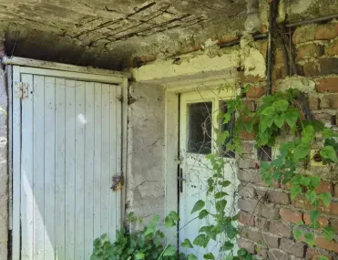 Къща, Бобов Дол, Югозападна България - снимка 3 от 15