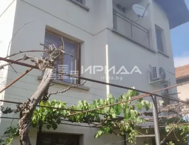 Къща, с. Мировяне, София