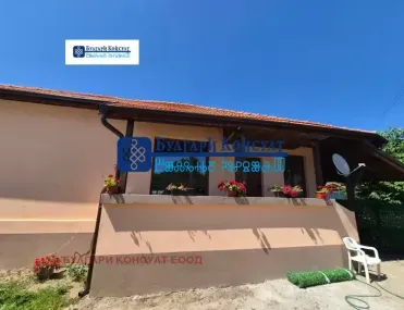 Къща, Кюстендил, Югозападна България - снимка 2 от 18