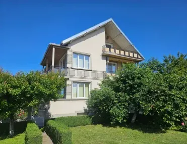 Къща, Родина, Русе