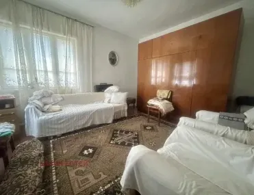 Къща, Крушари, Североизточна България - снимка 4 от 11