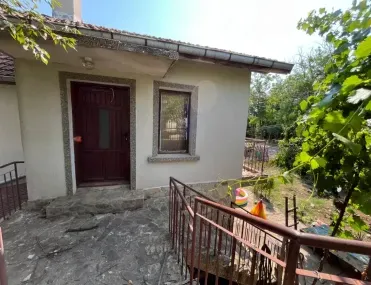 Къща, Покрайнини, Русе - снимка 4 от 11