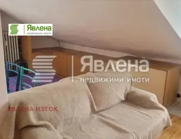 1-стаен, Борово, София