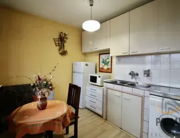 2-стаен, Славейков, Бургас