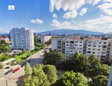 2-стаен, Света троица, София