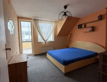 2-стаен, Тракия, Варна