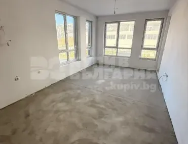 2-стаен, Владислав Варненчик, Варна