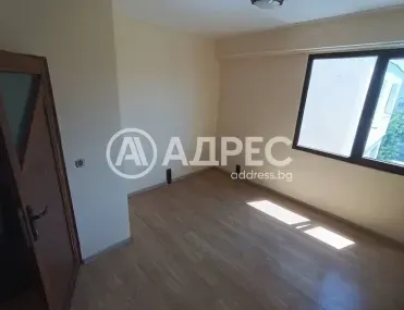 3-стаен, Разград, Северна България