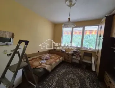 3-стаен, Търговище, Североизточна България