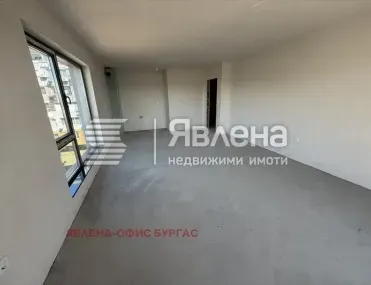 3-стаен, Славейков, Бургас