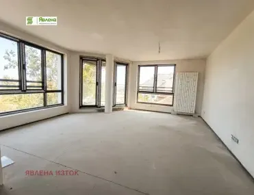 3-стаен, Редута, София