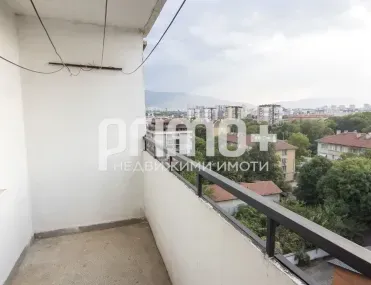 3-стаен, Света троица, София