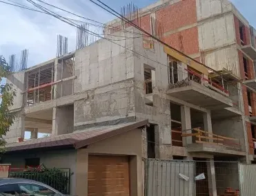 Многостаен, Банишора, София