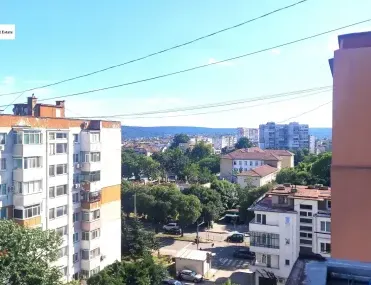 Многостаен, Тракия, Варна - снимка 2 от 6