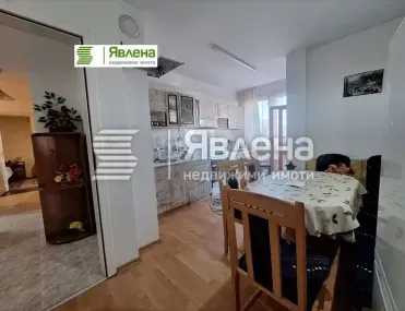 Многостаен, Лазур, Бургас