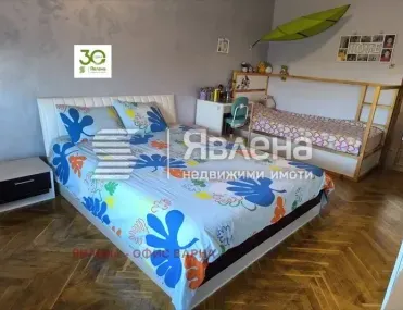 Многостаен, Владислав Варненчик, Варна