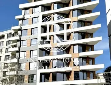 Многостаен, Бриз, Варна - снимка 2 от 16