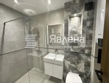 Многостаен, Младежки хълм, Пловдив - снимка 5 от 12