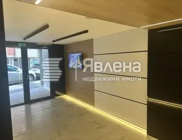 Многостаен, Младежки хълм, Пловдив - снимка 7 от 12