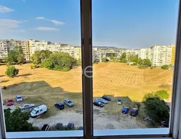 Многостаен, Владислав Варненчик, Варна - снимка 3 от 8