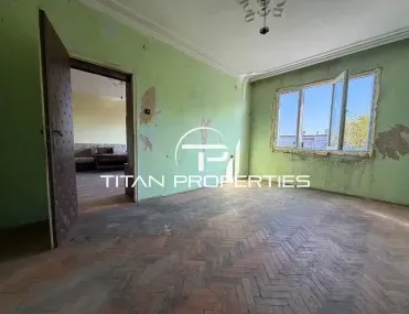 Многостаен, Кючук Париж, Пловдив