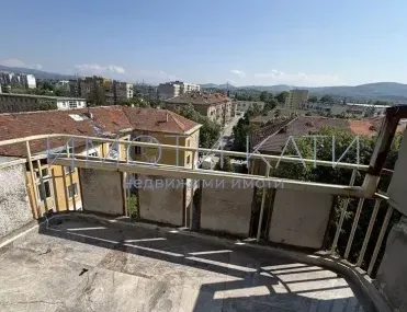Етаж от къща, Перник, Югозападна България - снимка 10 от 17