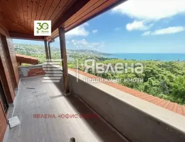 Етаж от къща, Добрич, Североизточна България - снимка 2 от 12