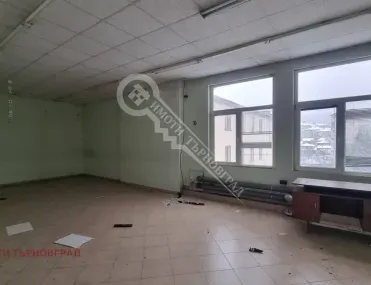 Офис, Горна Оряховица, Северна България - снимка 2 от 12