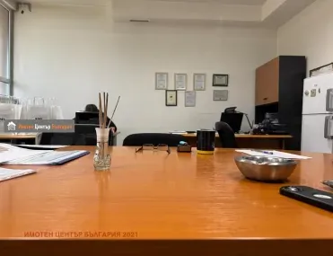 Офис, Манастирски ливади Изток, София