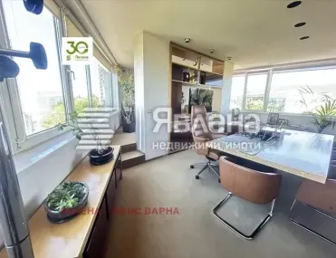 Офис, ВИНС, Варна
