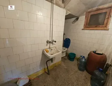Етаж от къща, Радомир, Югозападна България - снимка 12 от 15