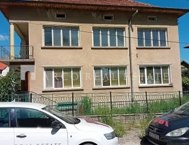 Етаж от къща, Монтана, Северозападна България - снимка 2 от 14