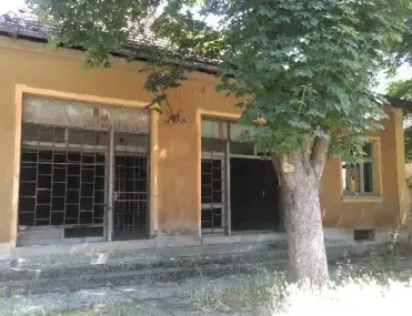 Къща, Враца, Северозападна България - снимка 3 от 12
