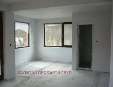 Къща, Тетевен, Северозападна България - снимка 2 от 5