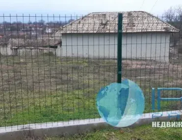 Къща, Шумен, Североизточна България - снимка 2 от 7