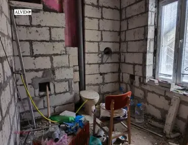 Къща, Своге, Югозападна България - снимка 9 от 18