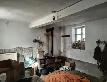 Къща, Плевен, Северозападна България - снимка 2 от 11